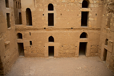 قصر الحرانة الأردن