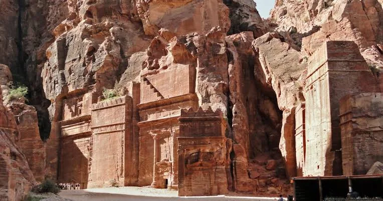 السياحة في البتراء