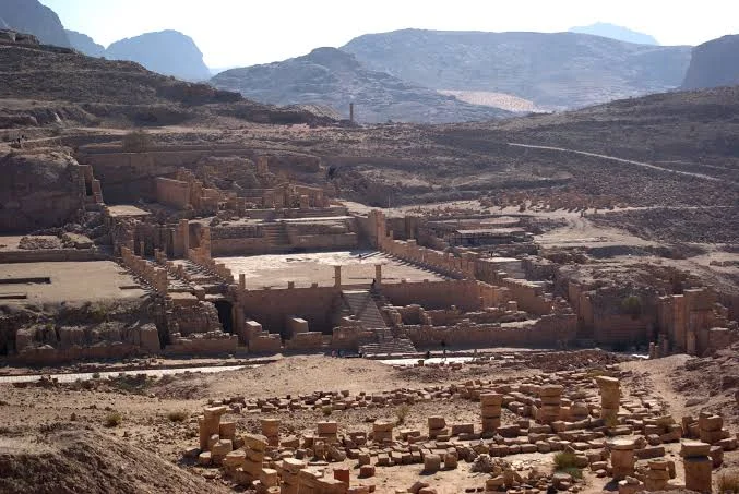 زيارة السيق في البتراء