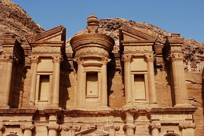 زيارة السيق في البتراء