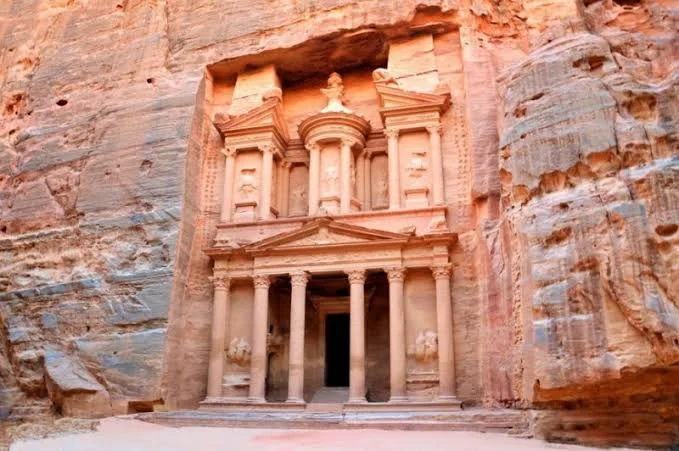 معالم اثرية في الاردن