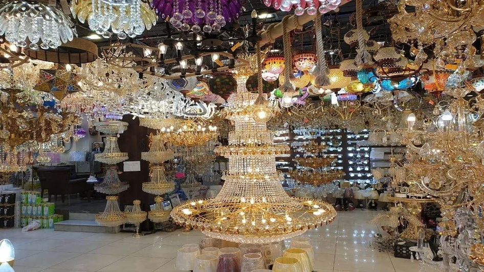 محل الفيحاء للثريات والإنارة