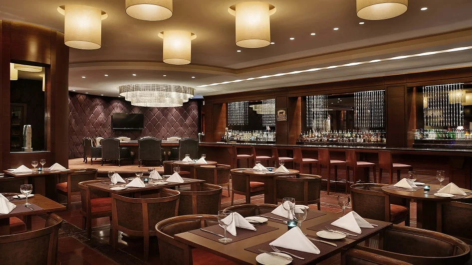 مطعم V Lounge & Restaurant